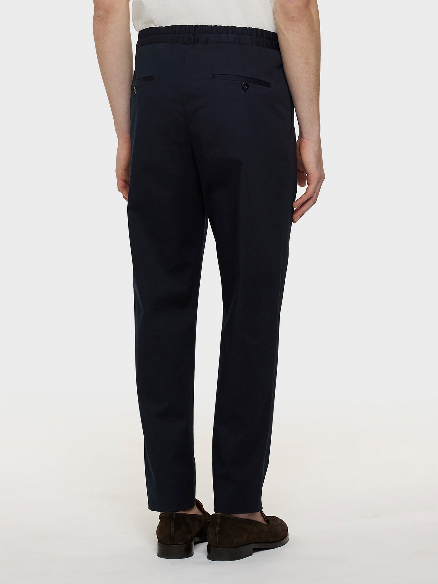 Caruso Menswear Abbigliamento Uomo Pantalone jogger in cotone blu indossato back