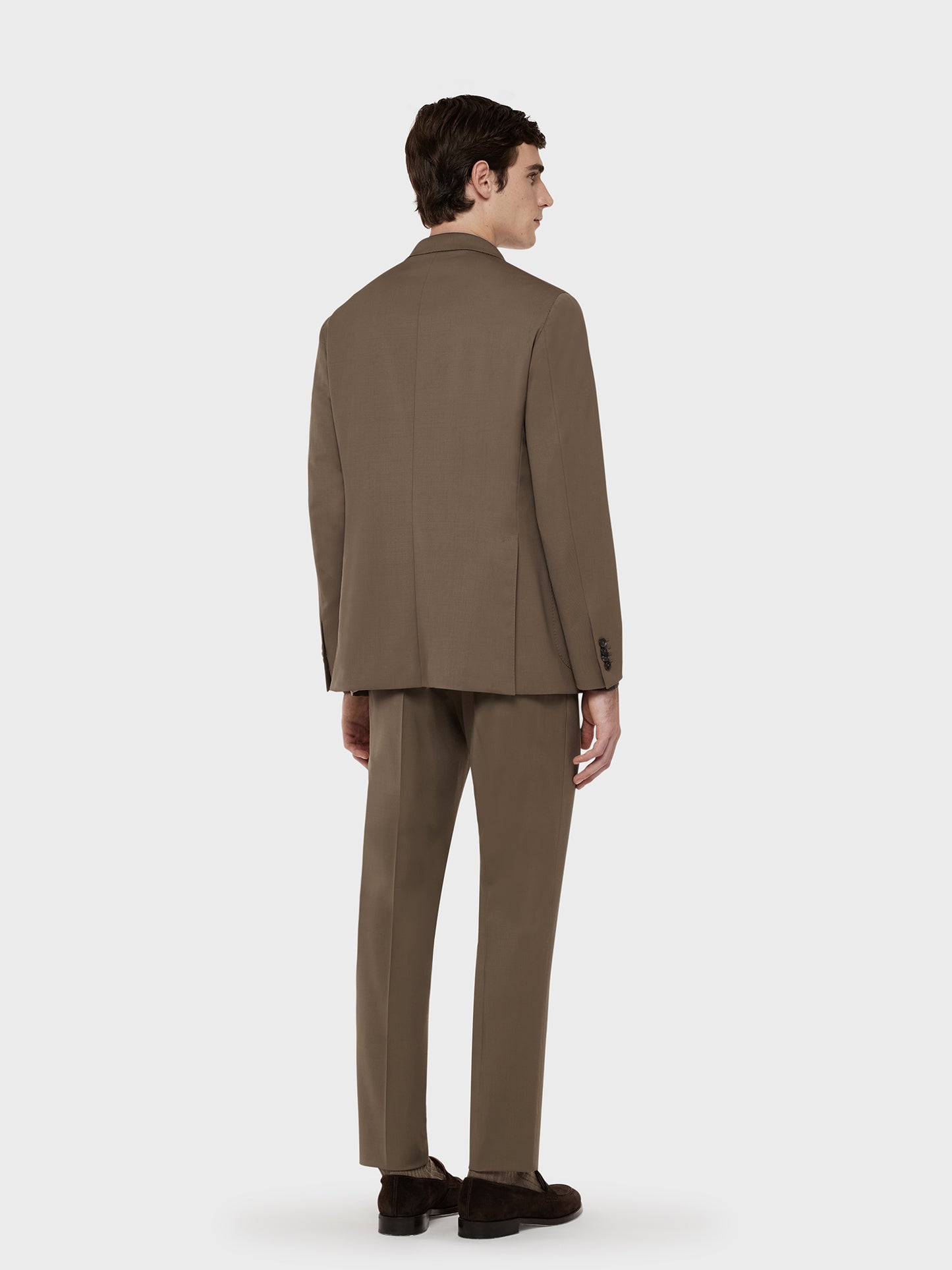 Caruso Menswear Abbigliamento Uomo Abiti Abito aida doppiopetto in lana tecnica marrone look 3