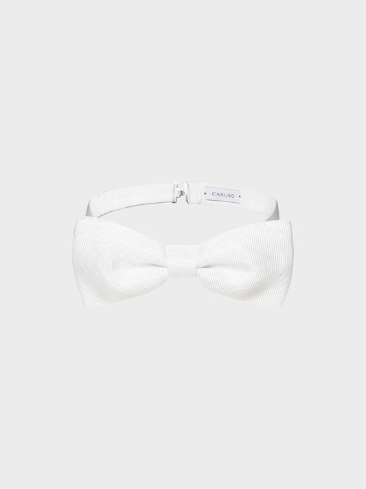 Caruso Menswear Abbigliamento Uomo Accessori Papillon annodato in raso bianco look 1