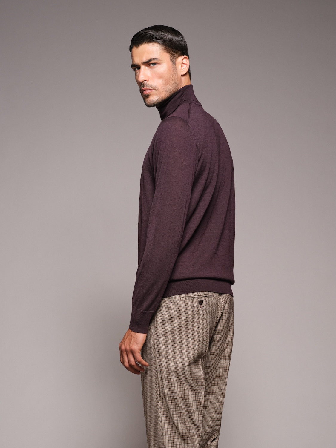 Dolcevita in lana, seta e cashmere bordeaux