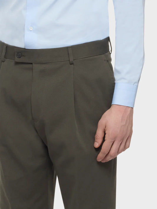 Pantalone carrot fit in flanella di lana verde