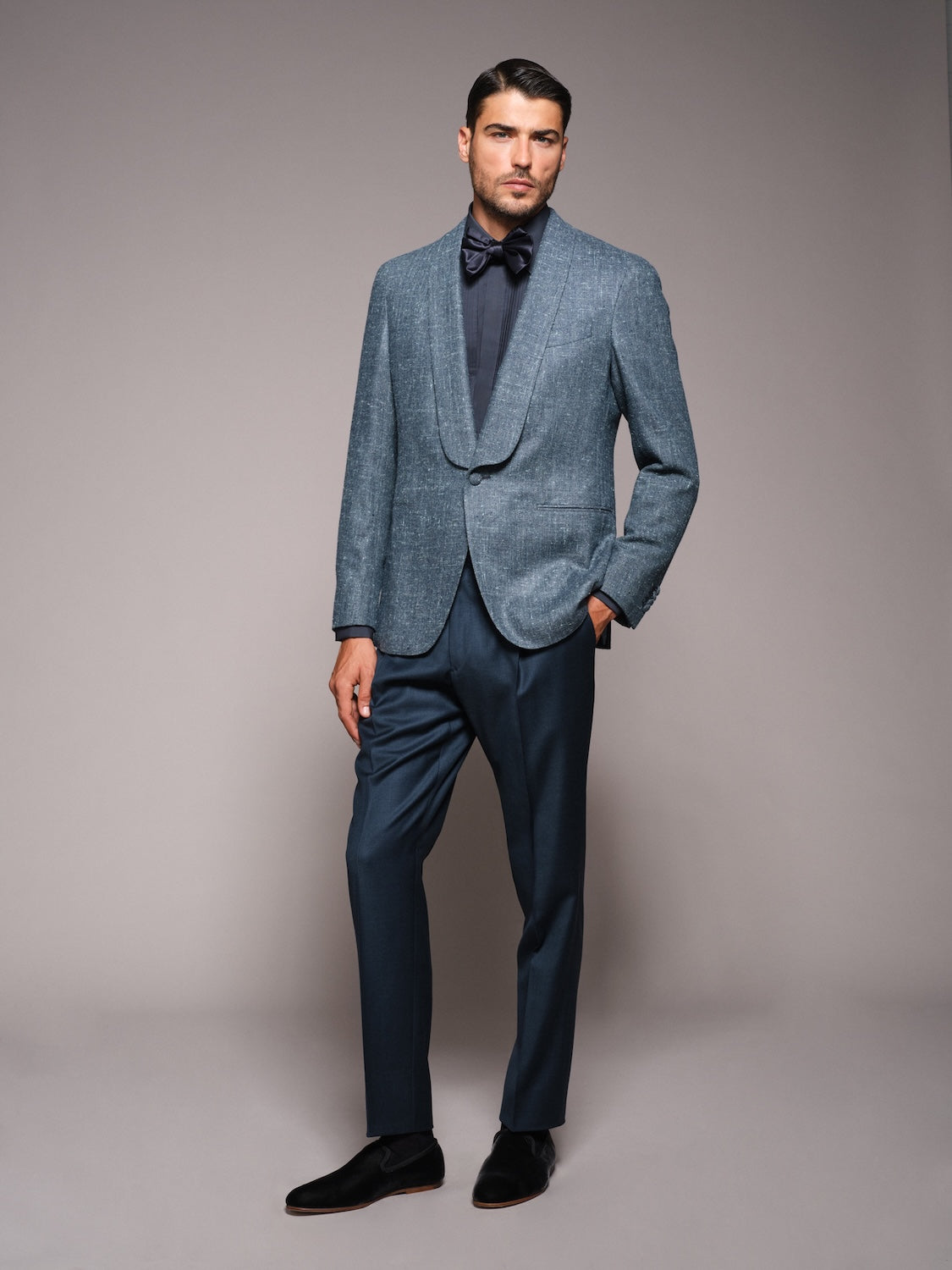 Pantalone regular fit in lana blu