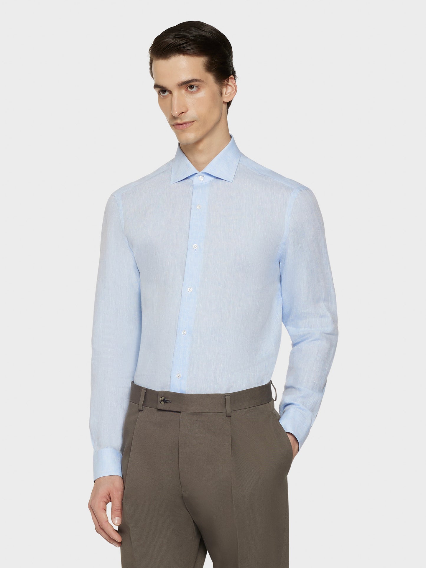 Caruso Menswear Abbigliamento Uomo Camicie Camicia slim in lino azzurra look 1