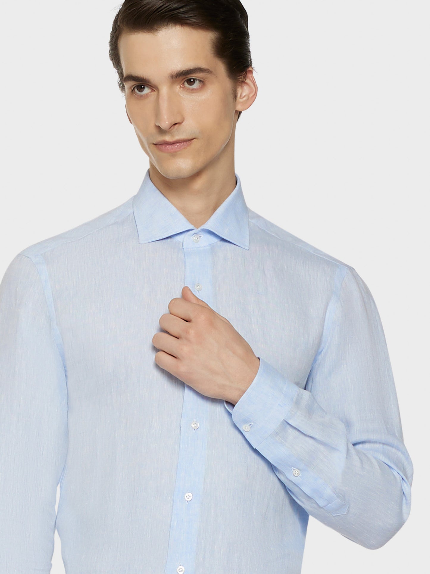 Caruso Menswear Abbigliamento Uomo Camicie Camicia slim in lino azzurra look 5