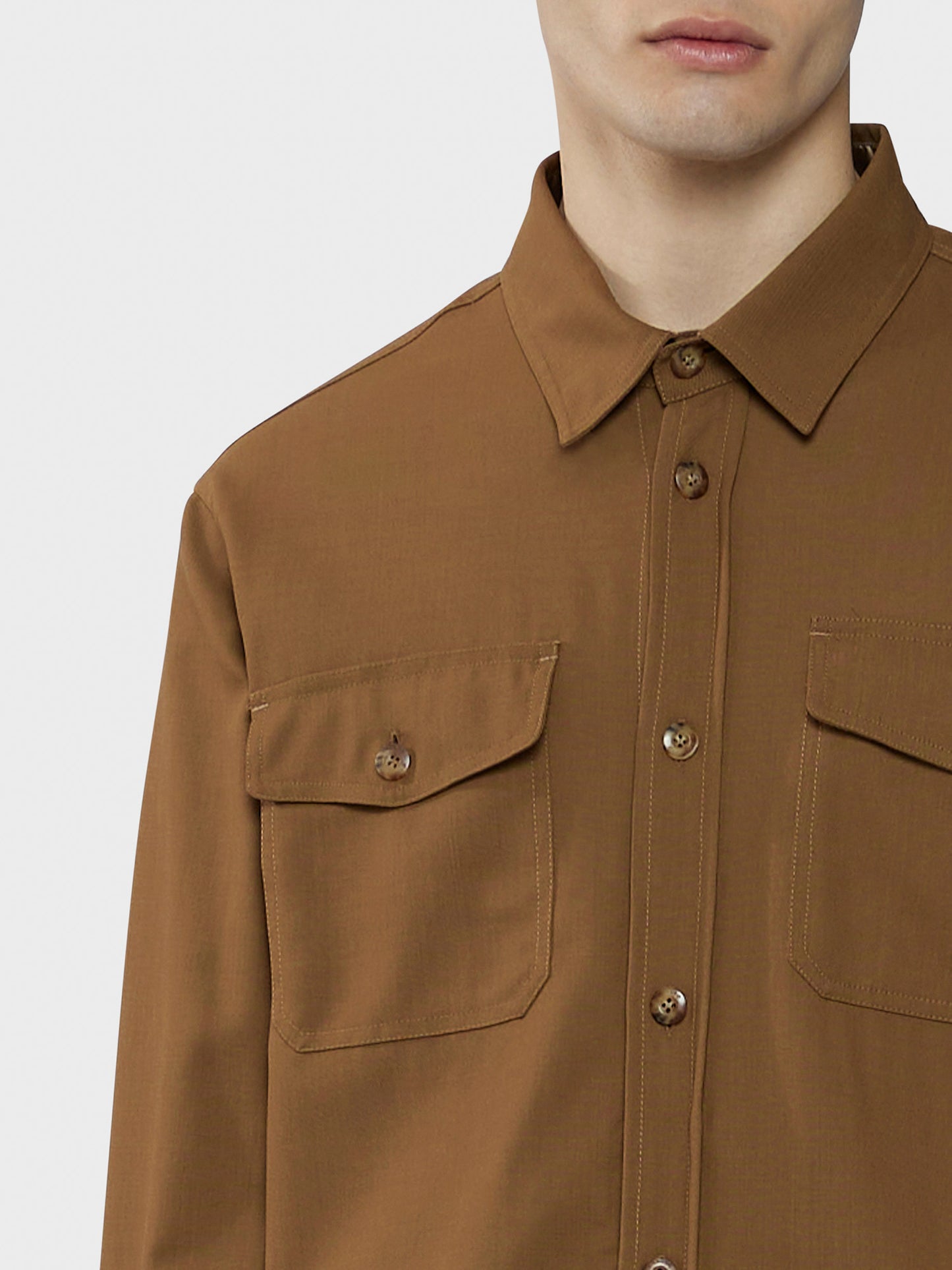 Caruso menswear Abbigliamento Uomo Overshirt estiva in lana Houdini marrone dettaglio
